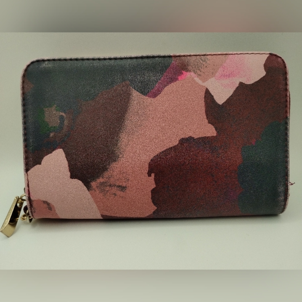 A New Day Elegant Floral Women's Wristlet 🎁 - Picture 2 of 5